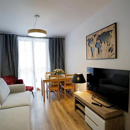 Everysky - Nad Lomnica 14a Apartamento