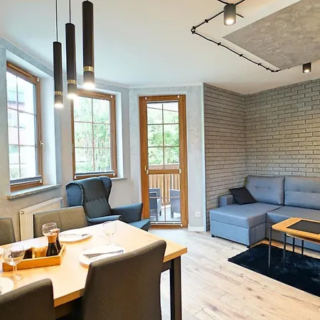 Everysky - Nad Lomnica 14a-b Apartman